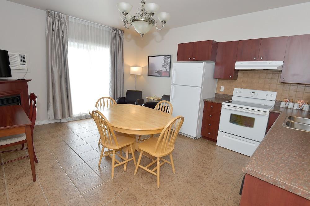 מלון לה מלבאי Les Pavillons Du Petit Manoir Du Casino מראה חיצוני תמונה